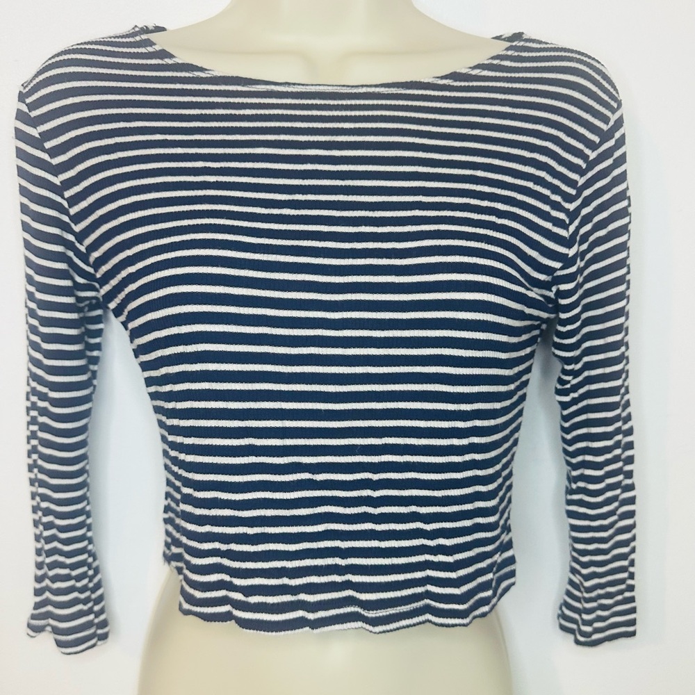 Brandy Melville Striped Navy 1/4 Sleeve Crop Top One Size